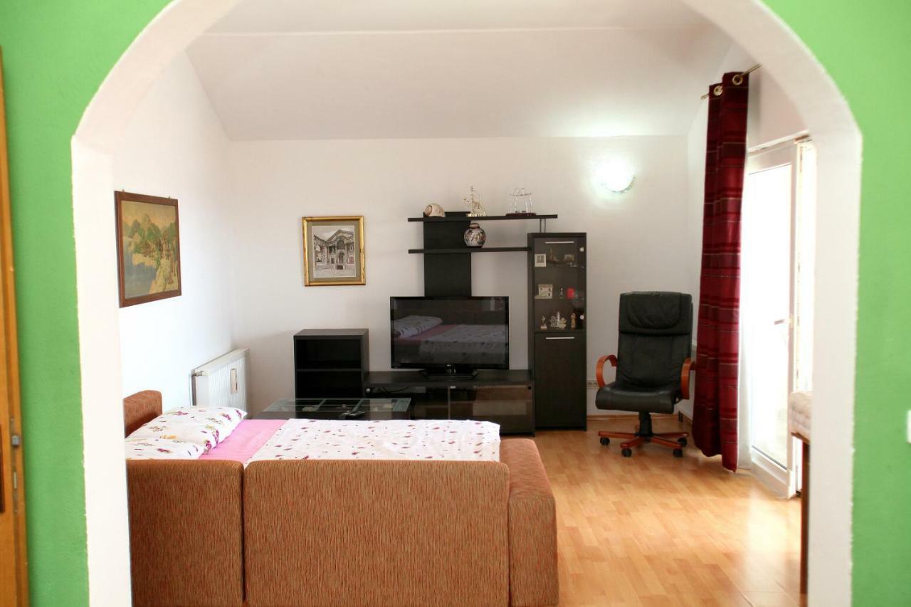 Apartman Dinka Trogir Exterior photo