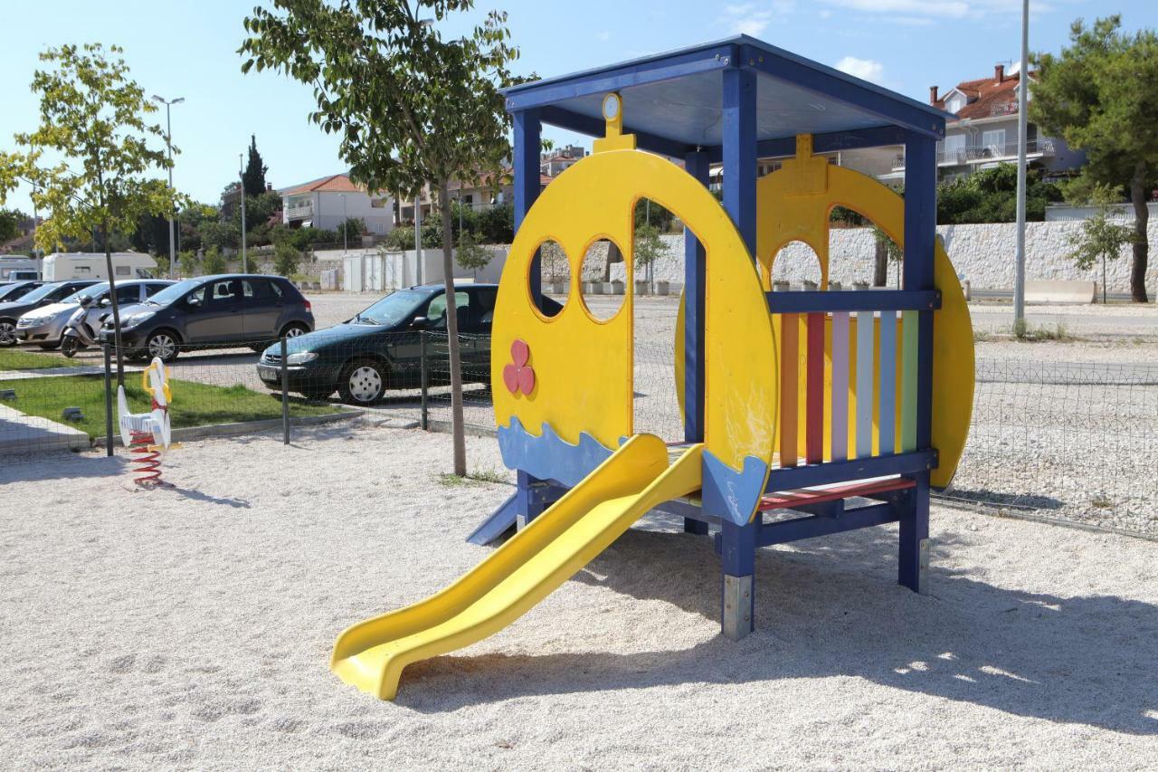 Apartman Dinka Trogir Exterior photo
